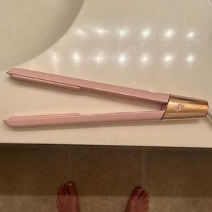 T3 Single Pass 1 inch Flat Iron Hair Straightener